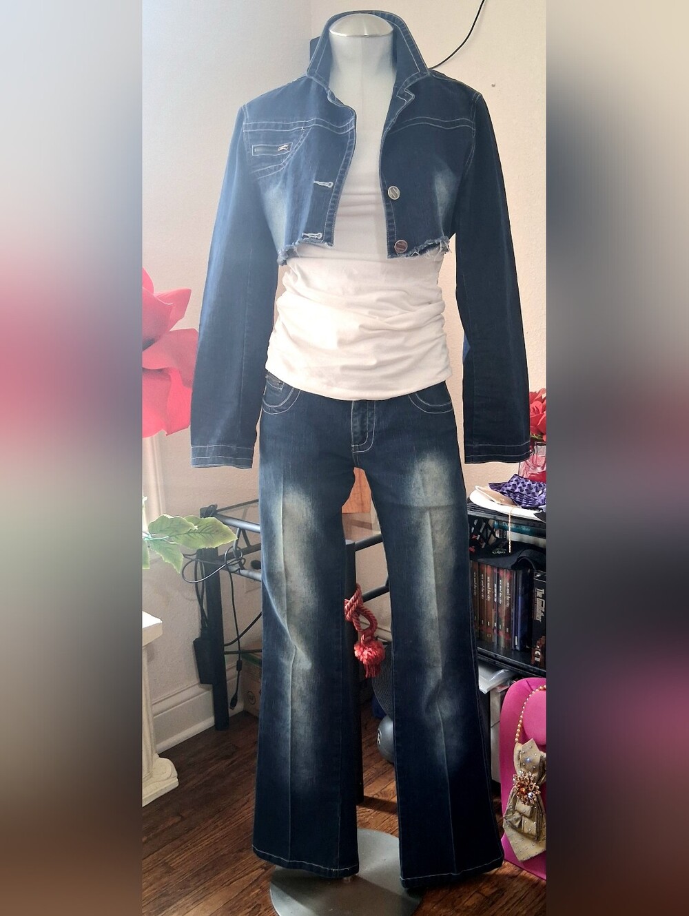 Bootcut Jeans w/crop Jkt in Classic Washed Denim